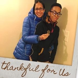 Meet your Posher, Gloria